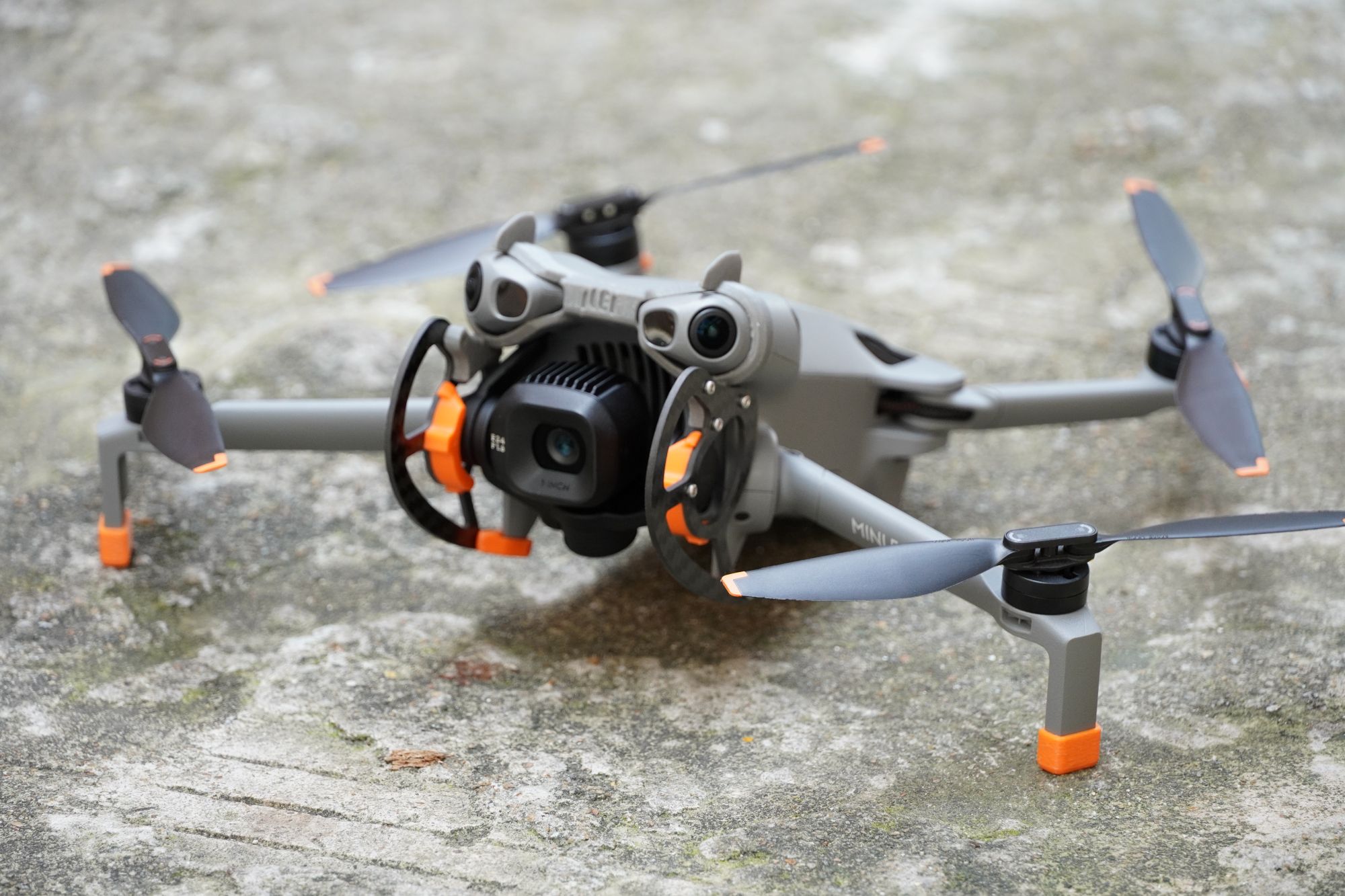 DJI Mini 5 / Mini 5 Pro 드론용 짐벌 - Drone Propeller Holder 리뷰 및 가격